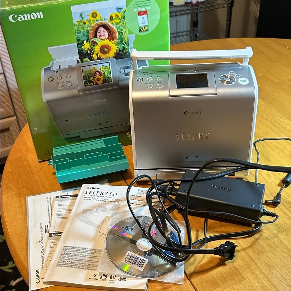 Canon SELPHY ES1 Compact Photo Printer with 8 pc photo paper & cord. Scrapbook